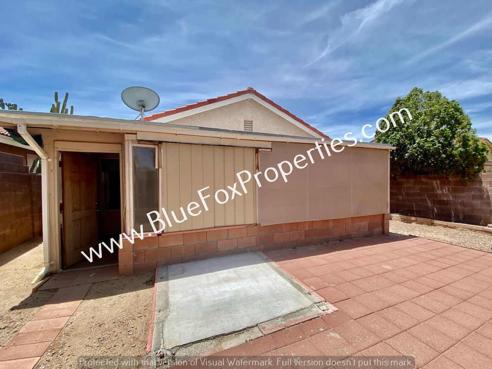 4692 W Knollside St property image