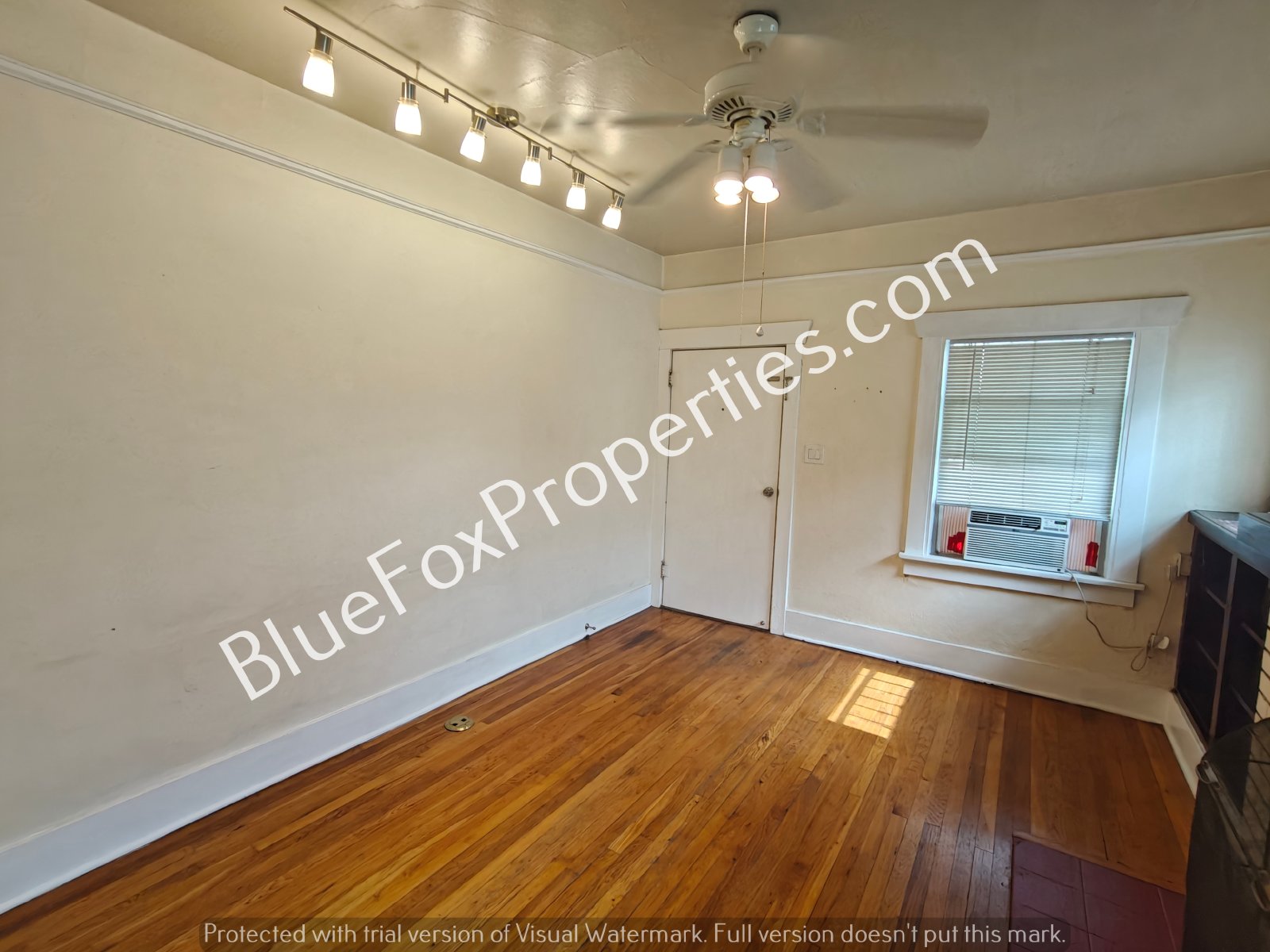 233 N Jacobus Ave property image