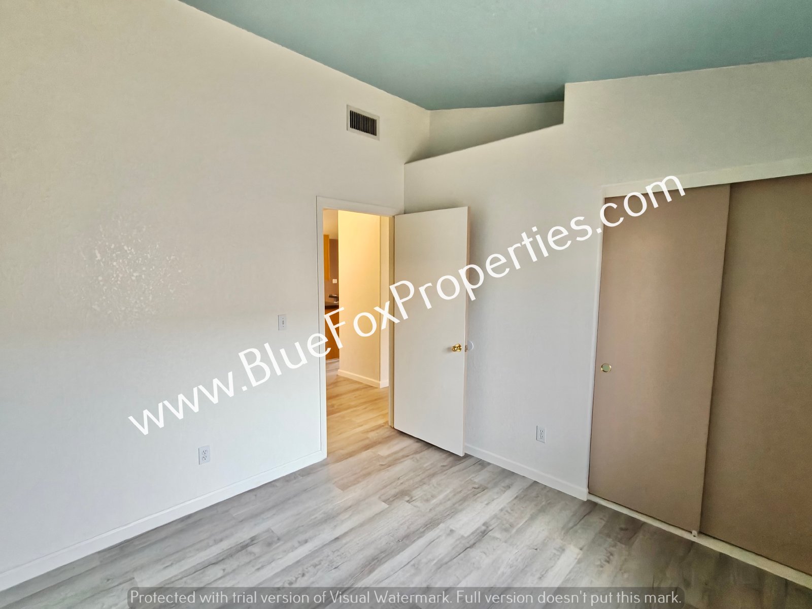 5524 W Guild Springs St property image