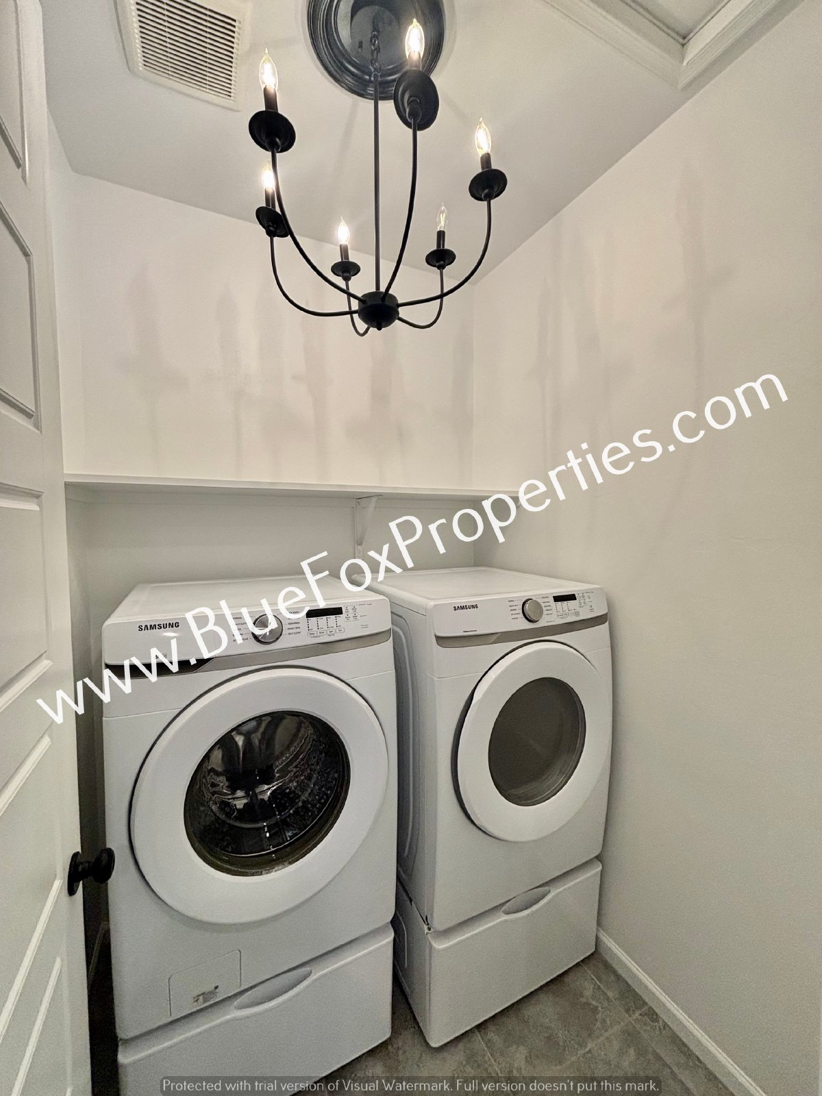 8112 S Jaeger Pl property image