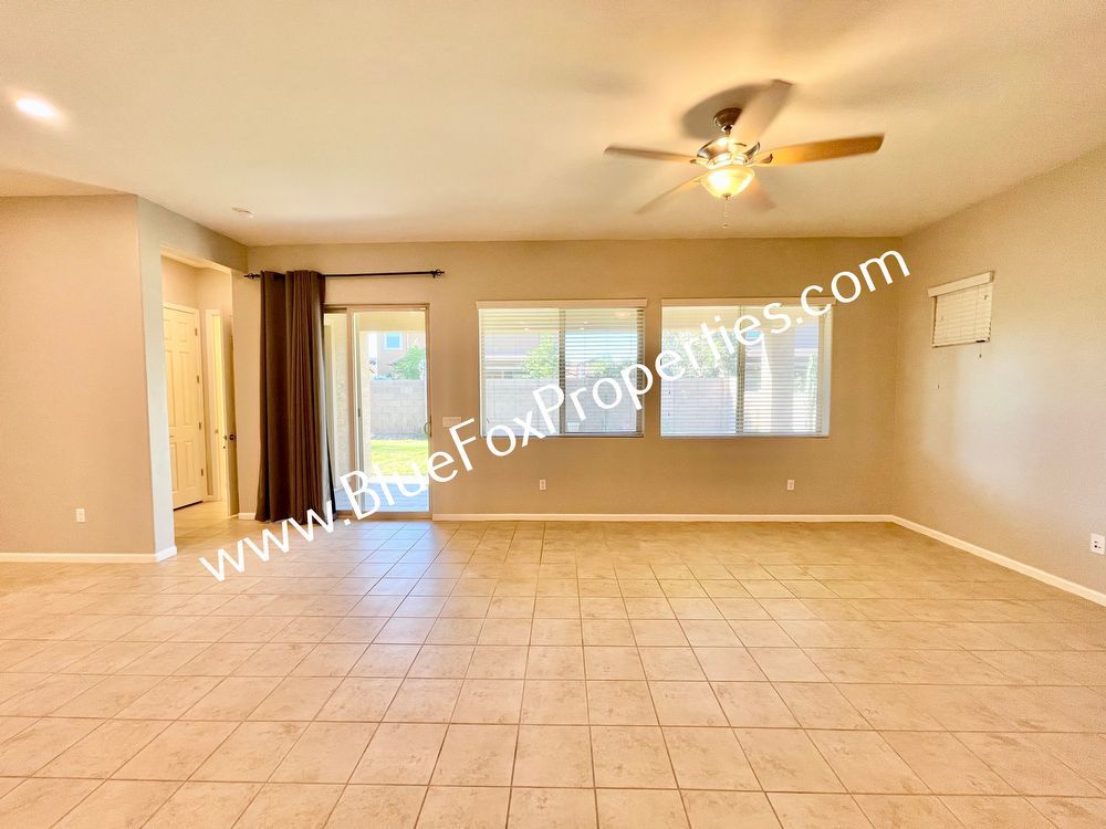 11067 W Fountain View Drive property image