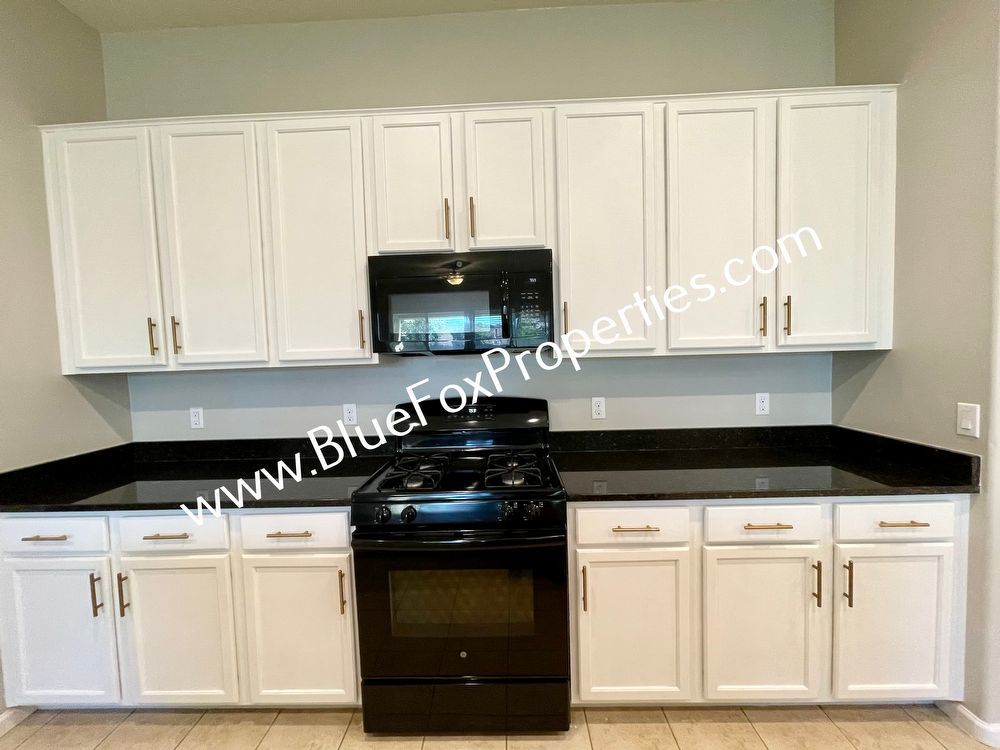 11067 W Fountain View Drive property image