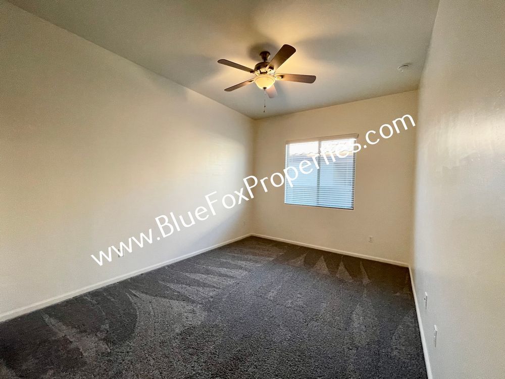 11067 W Fountain View Drive property image