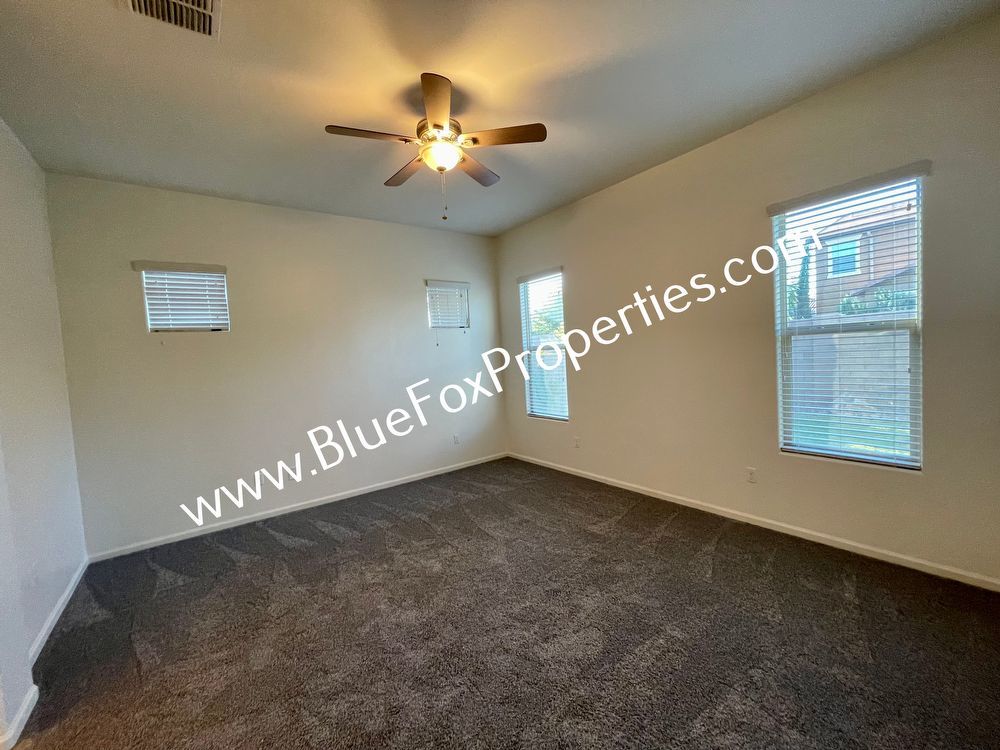 11067 W Fountain View Drive property image