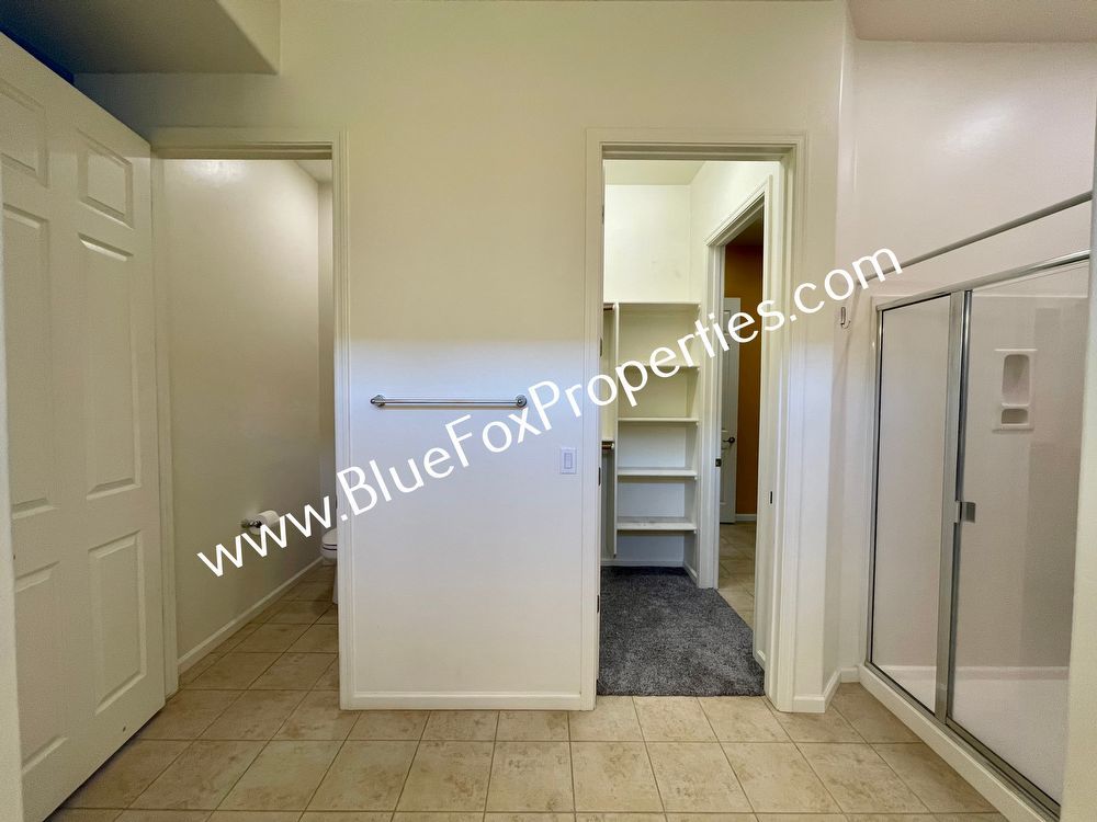 11067 W Fountain View Drive property image