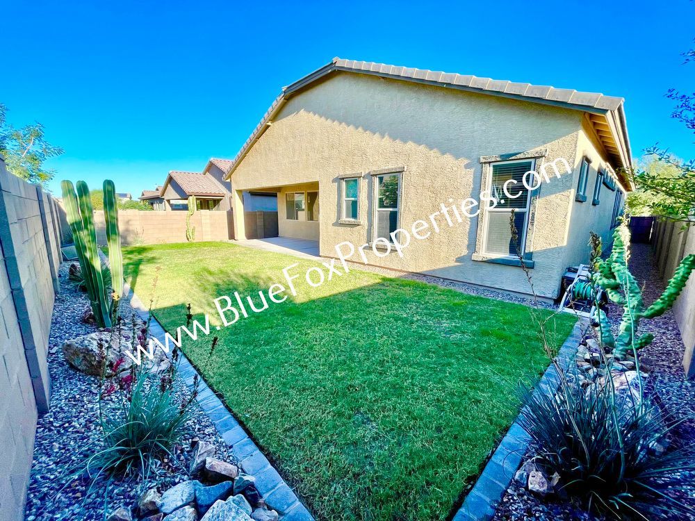 11067 W Fountain View Drive property image