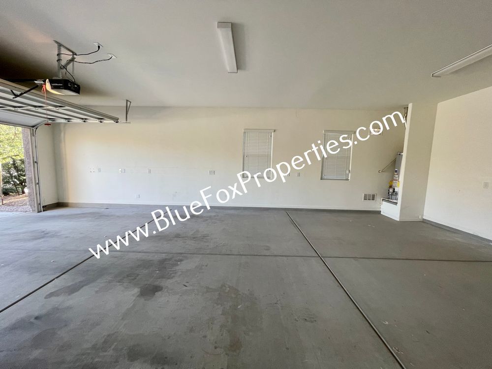 11067 W Fountain View Drive property image