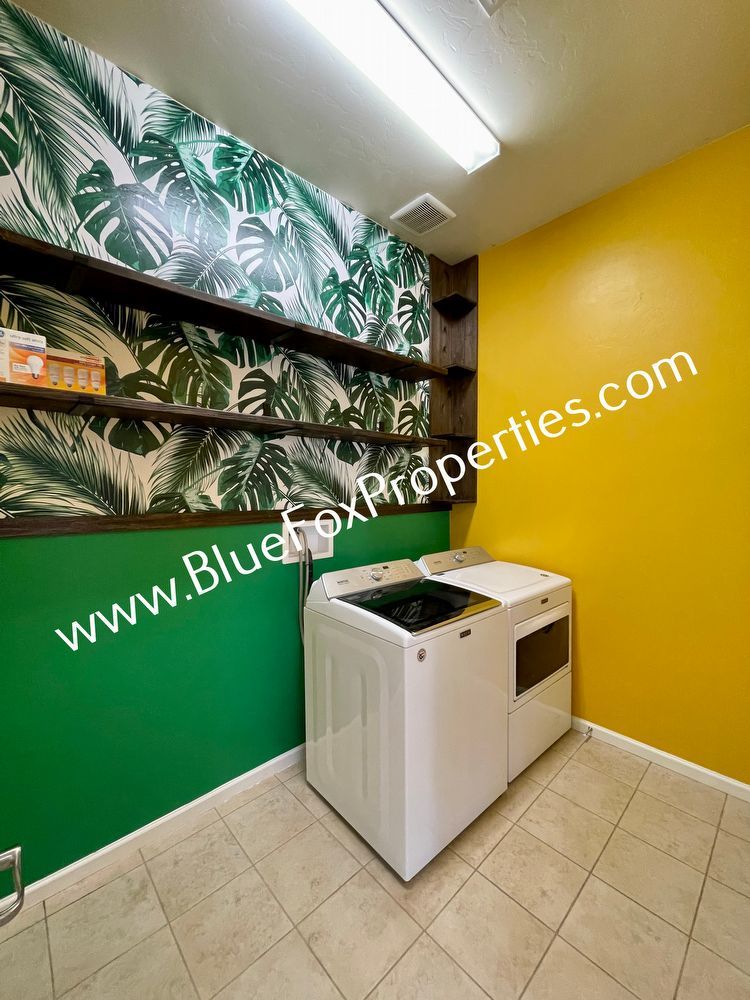 11067 W Fountain View Drive property image