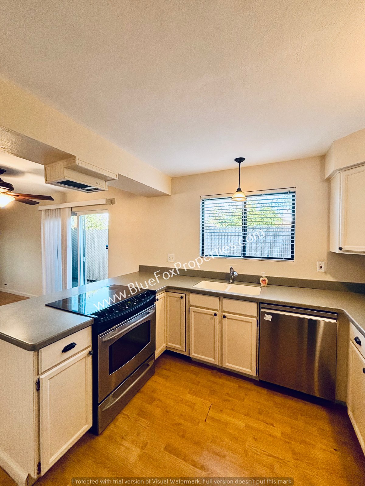 945 East Desert Parkway property image