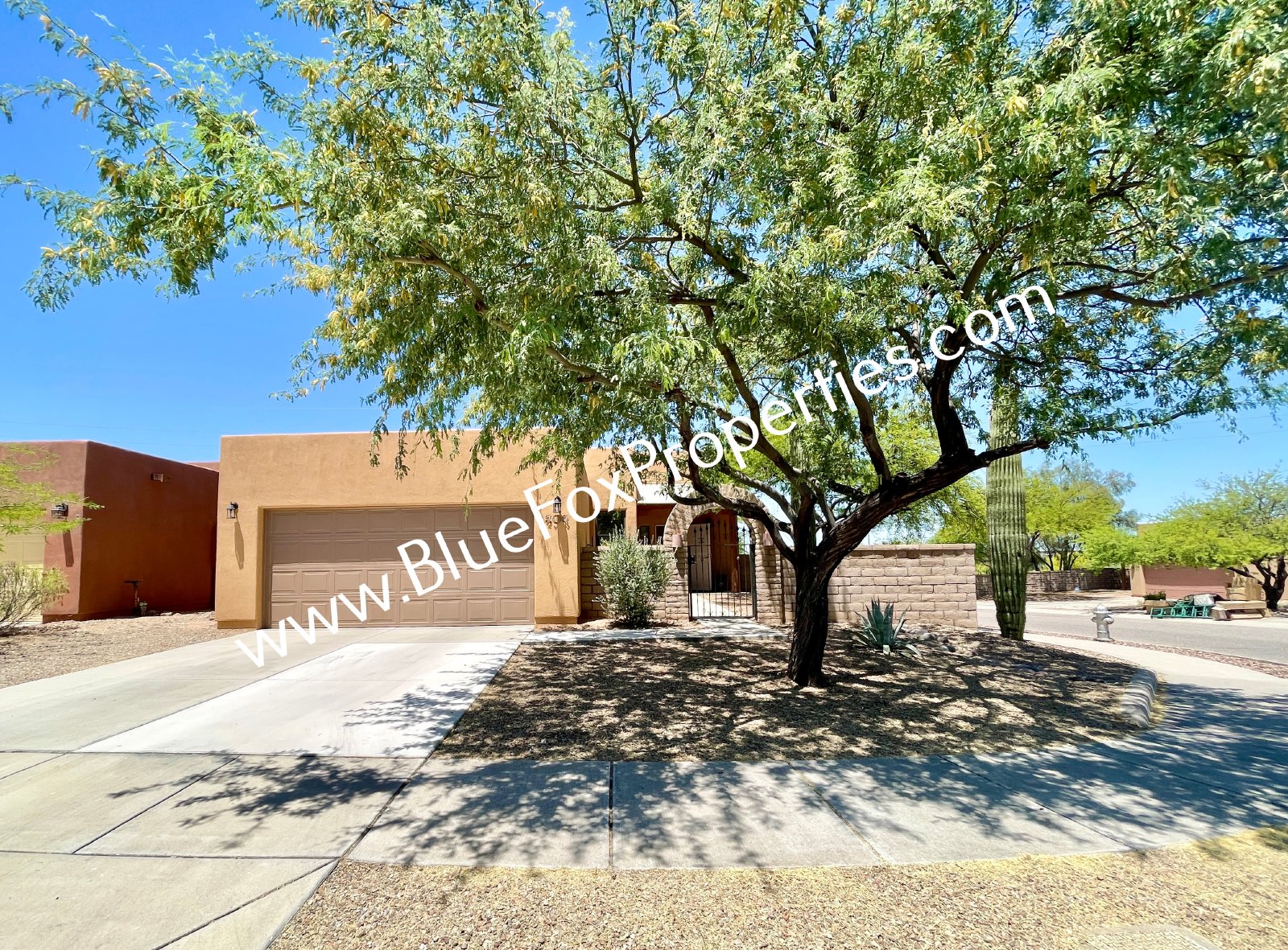 206 S Fresno Spring Way Tucson, AZ 857487045 Blue Fox Properties