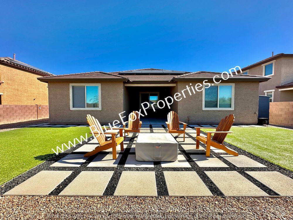 4496 S Saginaw Hill Drive property image