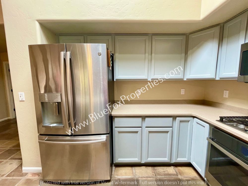 5449 N. Crescent Ridge Drive property image