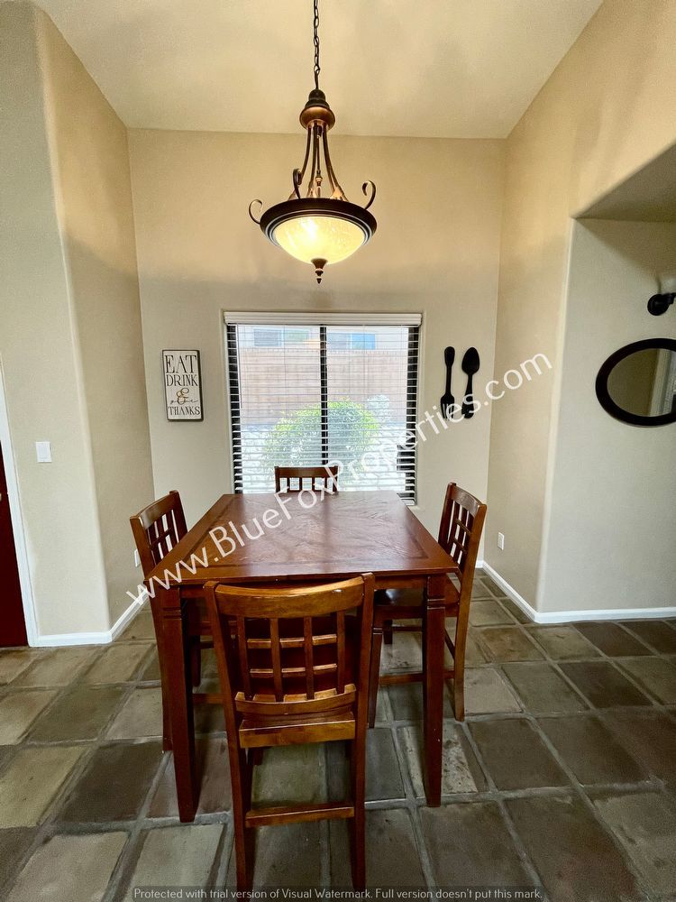 5449 N. Crescent Ridge Drive property image