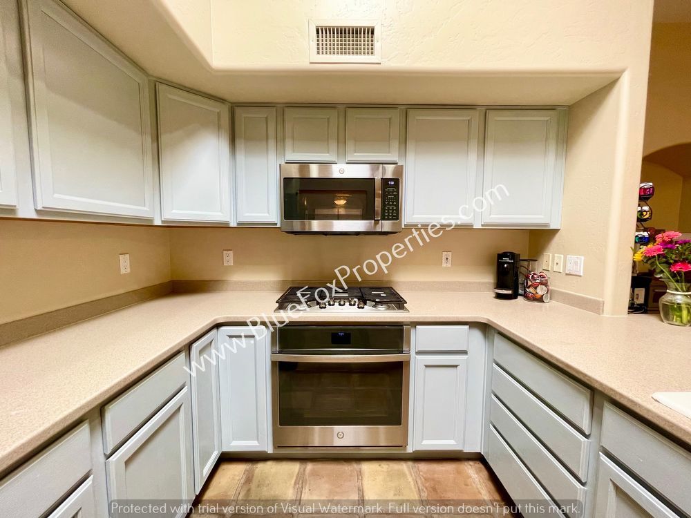 5449 N. Crescent Ridge Drive property image