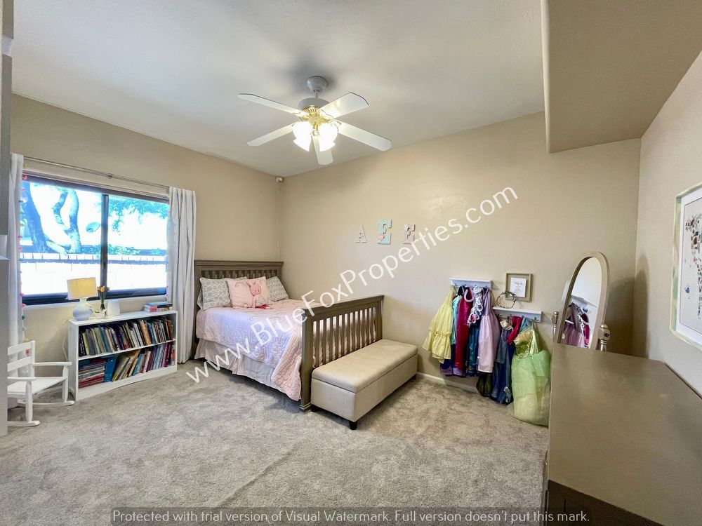 5449 N. Crescent Ridge Drive property image