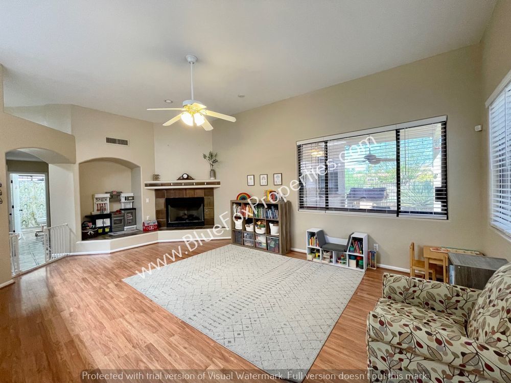 5449 N. Crescent Ridge Drive property image