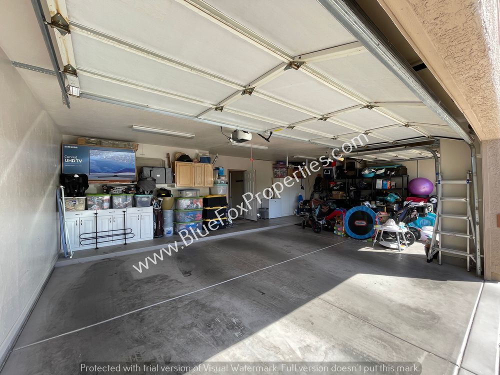 5449 N. Crescent Ridge Drive property image