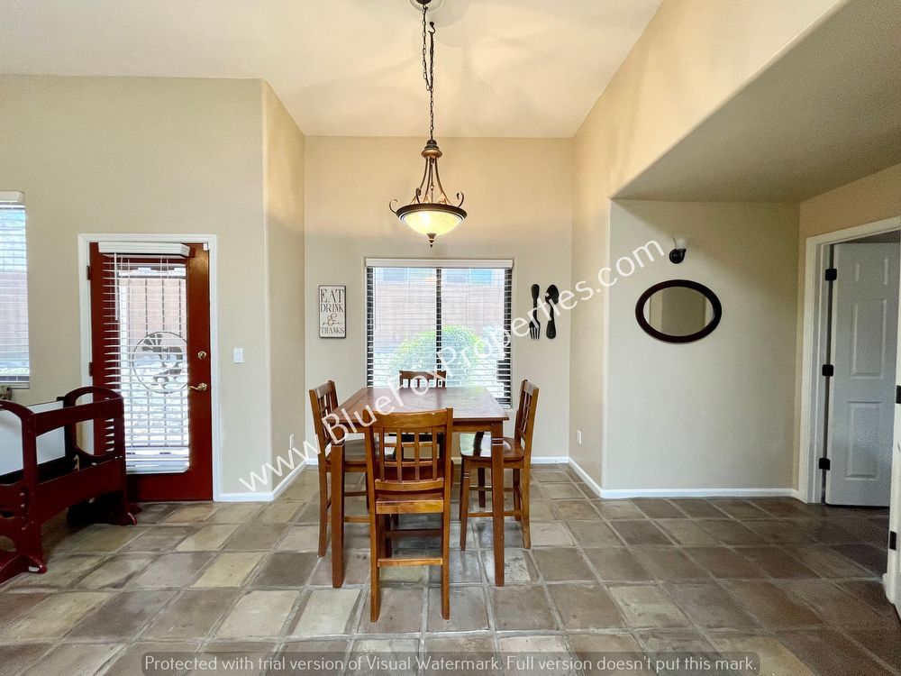 5449 N. Crescent Ridge Drive property image