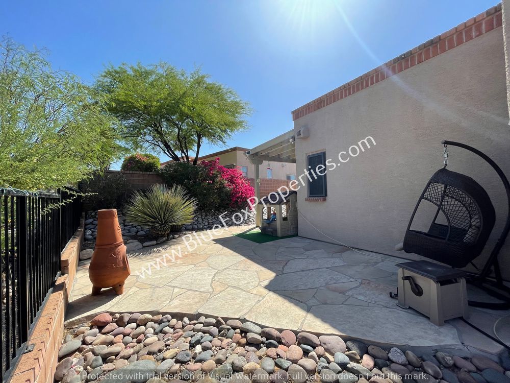 5449 N. Crescent Ridge Drive property image