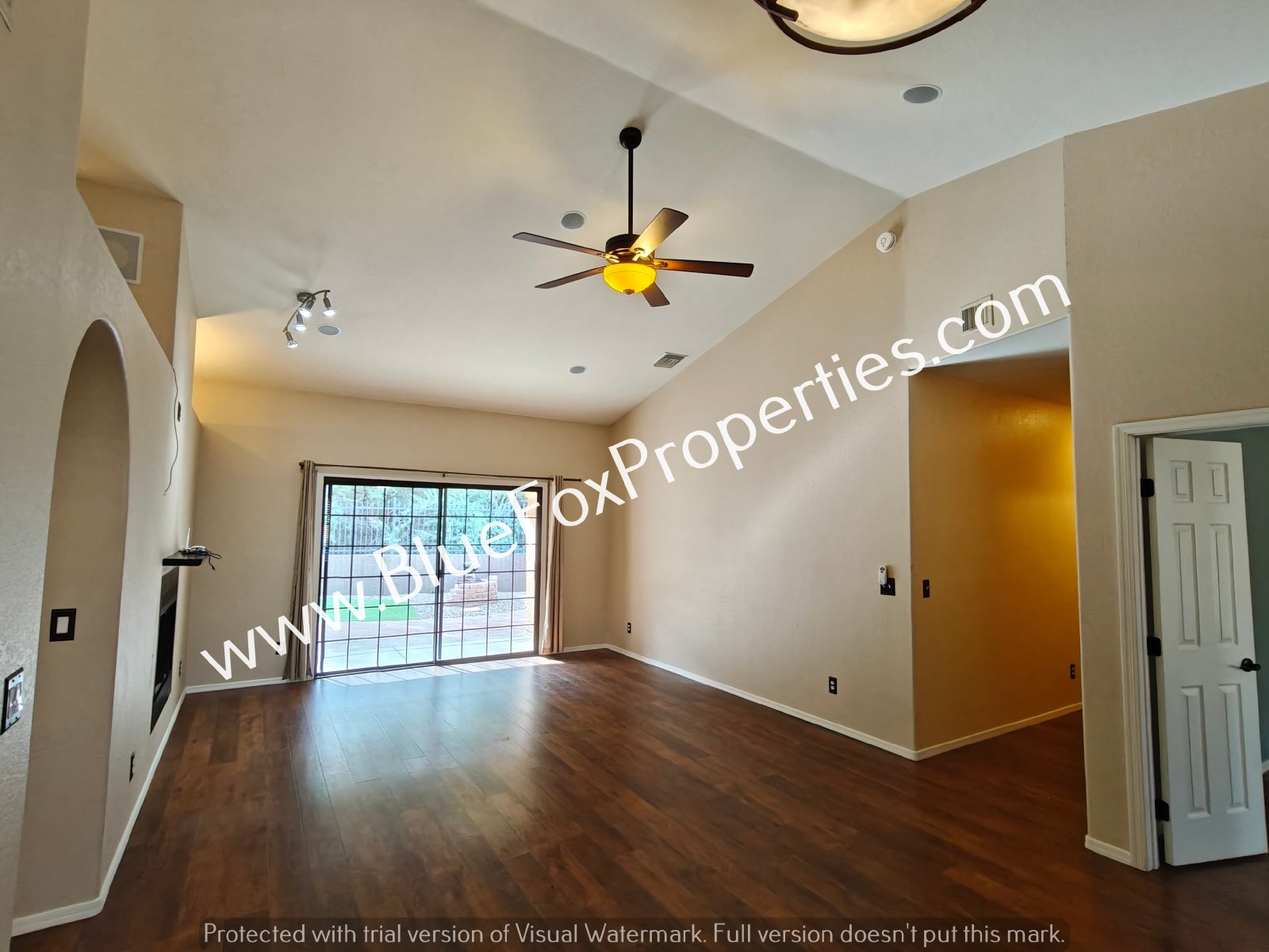 1560 E Sonoran Desert Dr property image