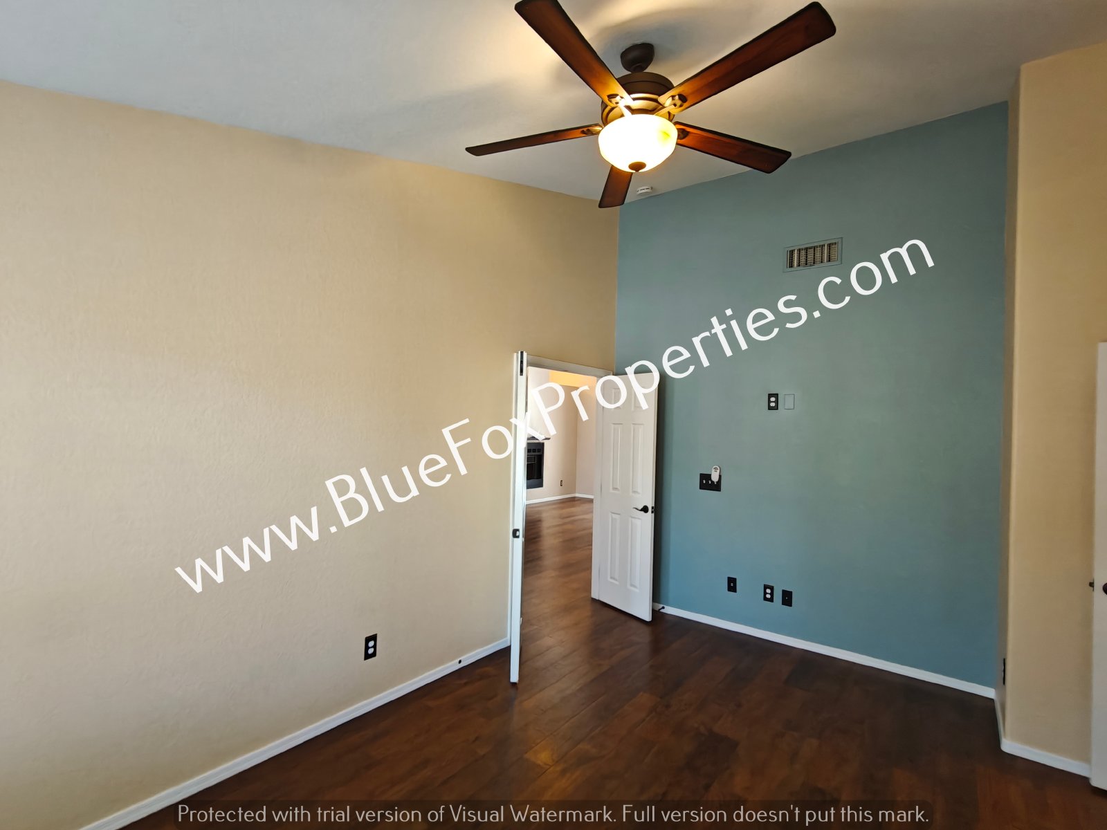 1560 E Sonoran Desert Dr property image