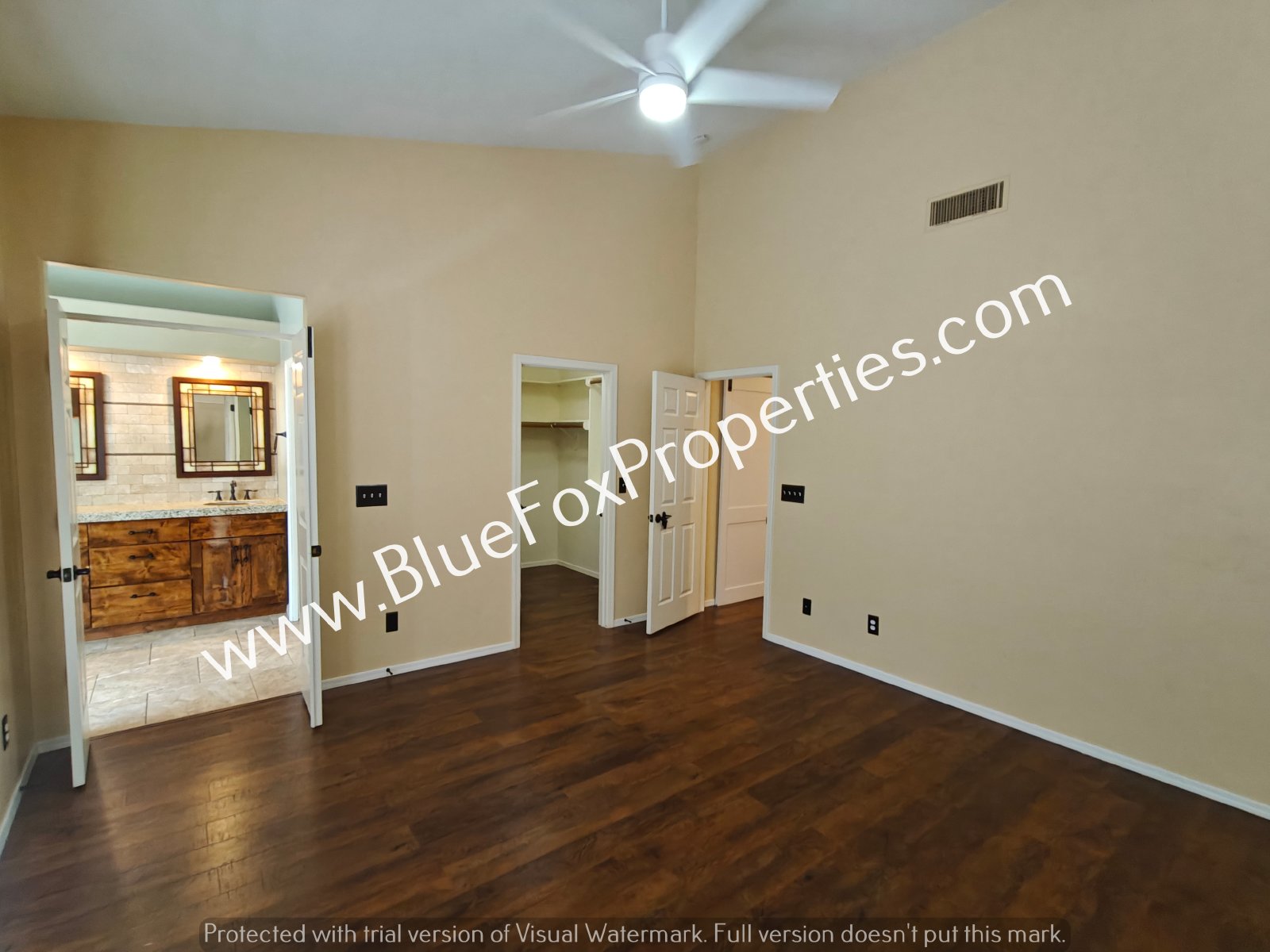 1560 E Sonoran Desert Dr property image