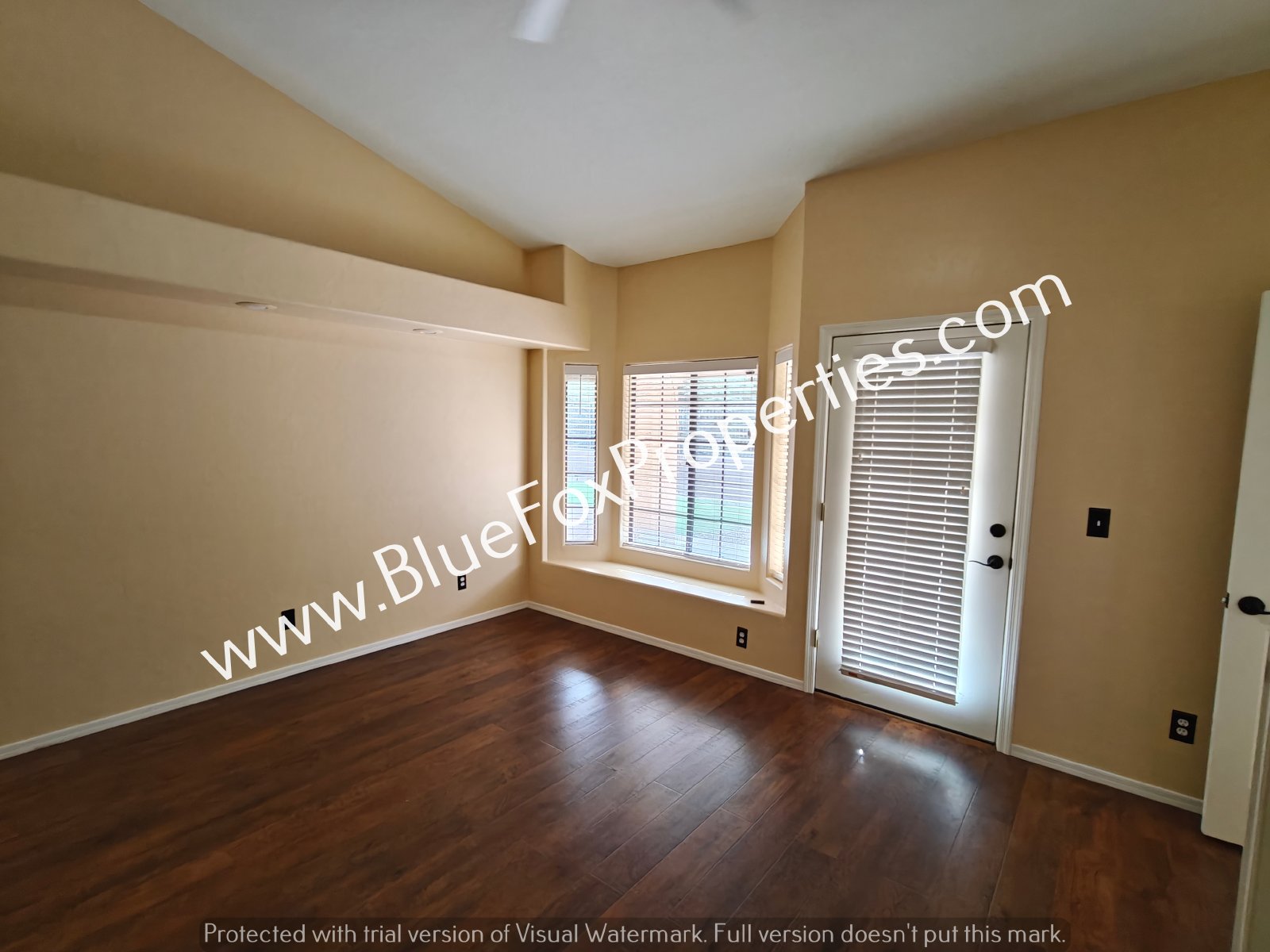 1560 E Sonoran Desert Dr property image