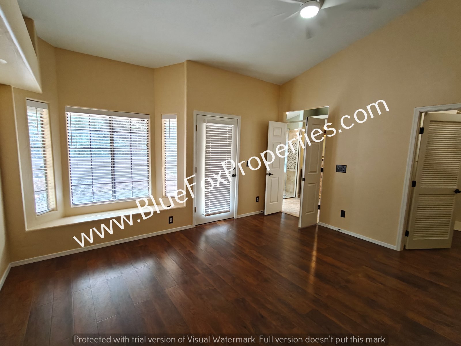 1560 E Sonoran Desert Dr property image