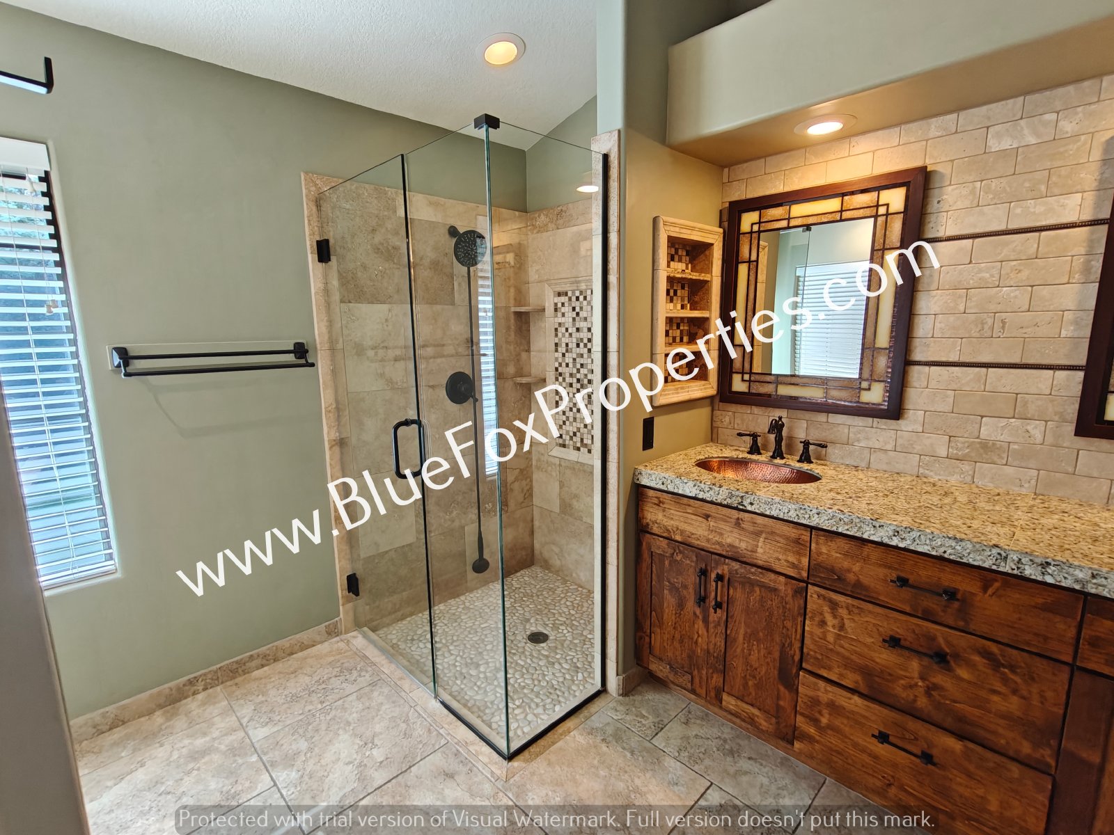 1560 E Sonoran Desert Dr property image