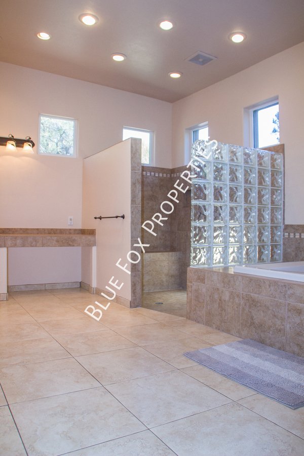 6190 N. Cadena De Montanas property image