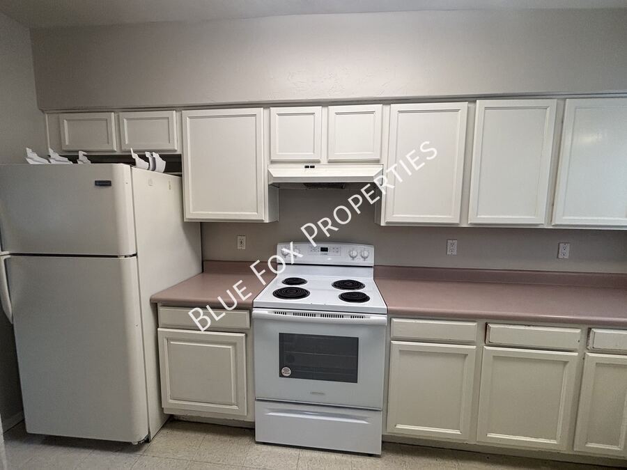 110 W Delano Street Unit 2 property image