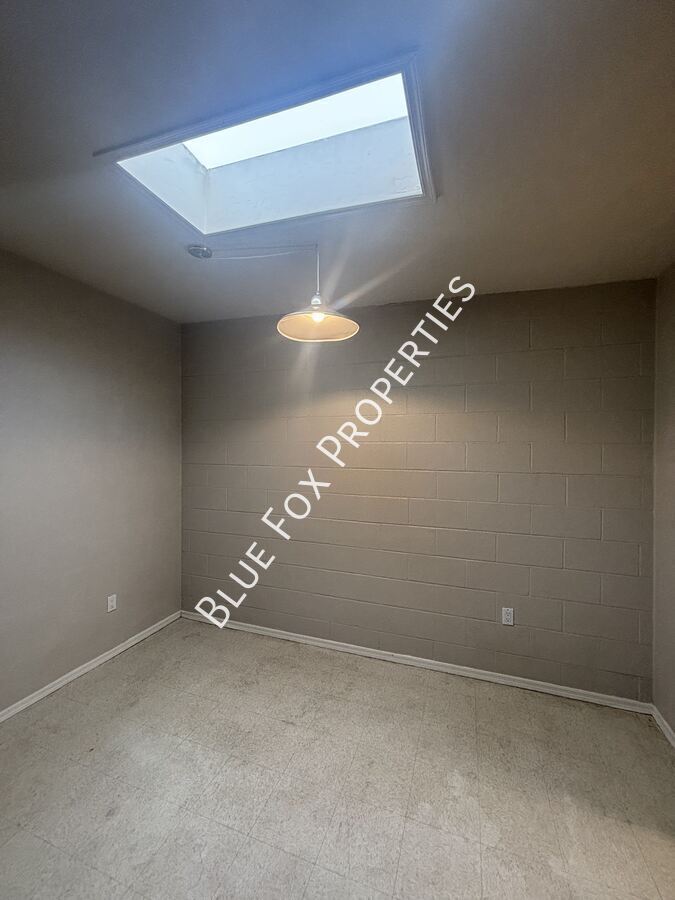 110 W Delano Street Unit 2 property image