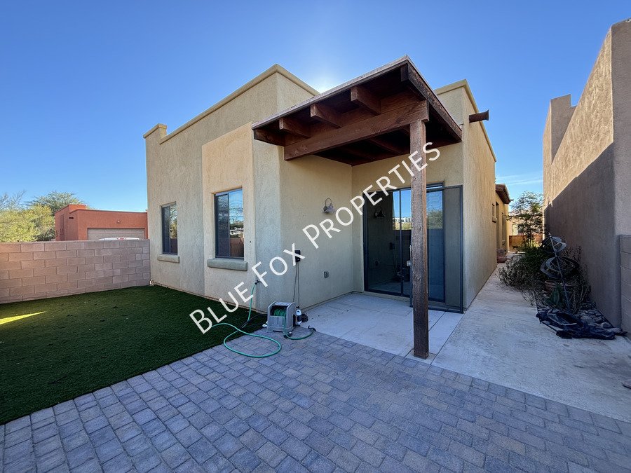 8754 E Perry Park Circle property image