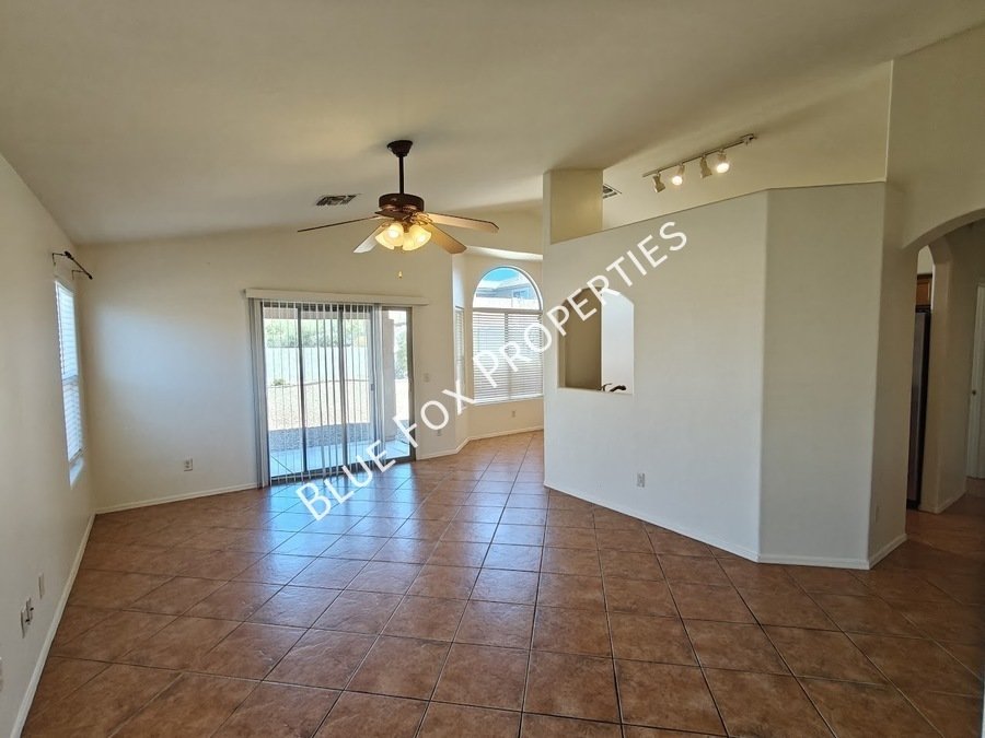 60354 E Alpine Way property image