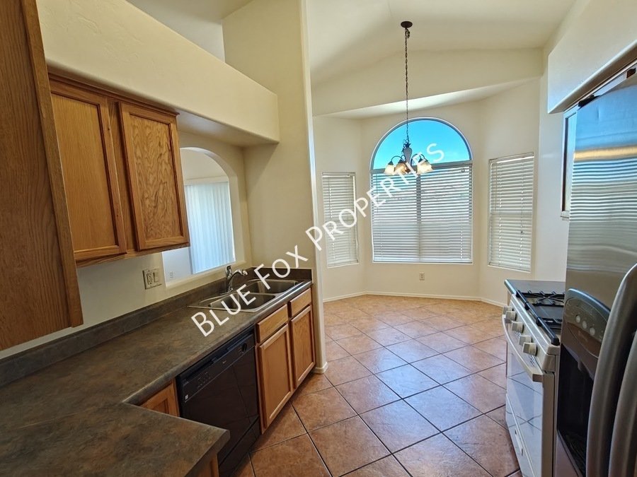 60354 E Alpine Way property image