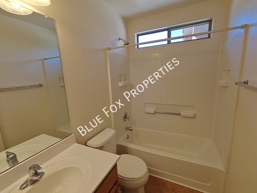 60354 E Alpine Way property image