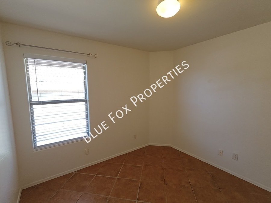 60354 E Alpine Way property image