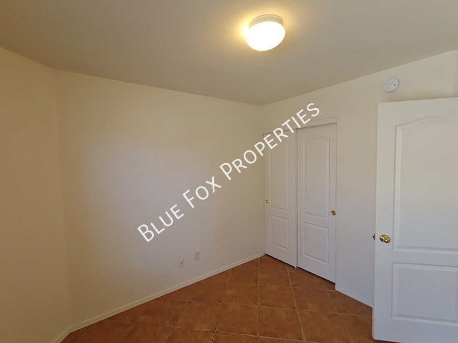 60354 E Alpine Way property image