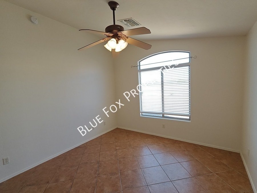 60354 E Alpine Way property image