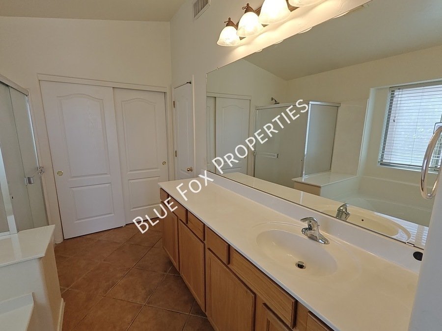 60354 E Alpine Way property image