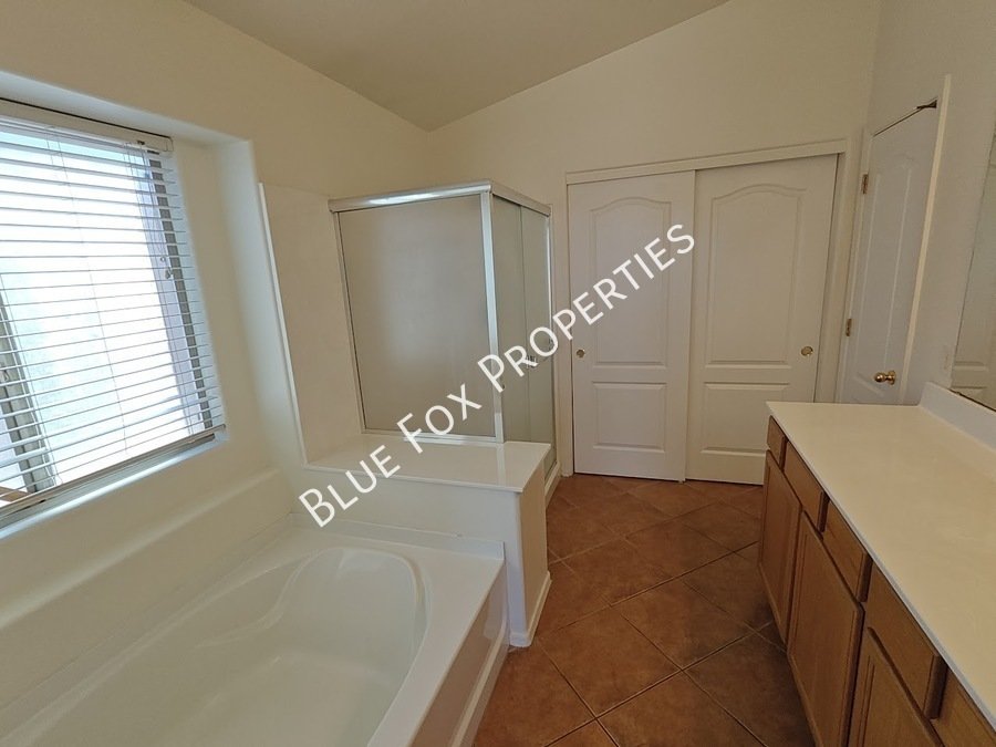 60354 E Alpine Way property image