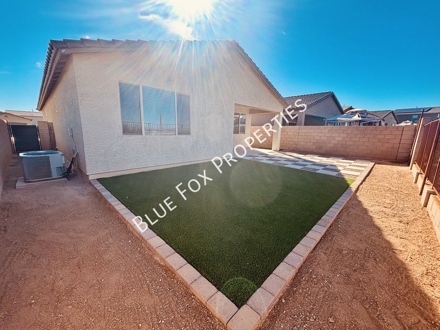 7846 South Sugarbend Drive property image