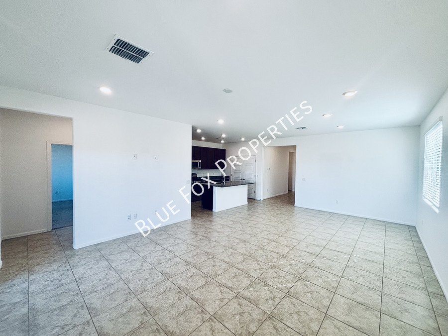 7846 South Sugarbend Drive property image