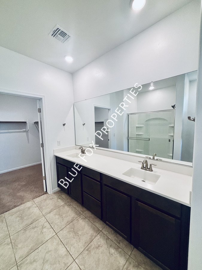 7846 South Sugarbend Drive property image