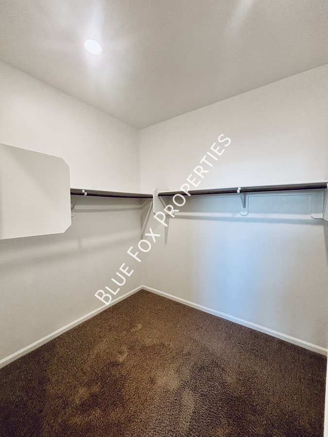 7846 South Sugarbend Drive property image