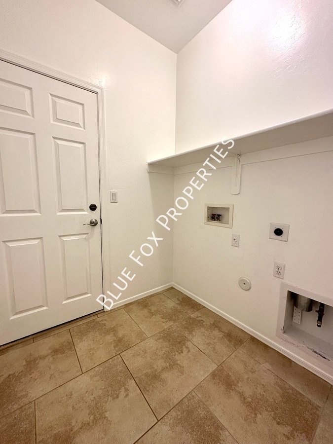 12830 N Fox Hollow Drive property image