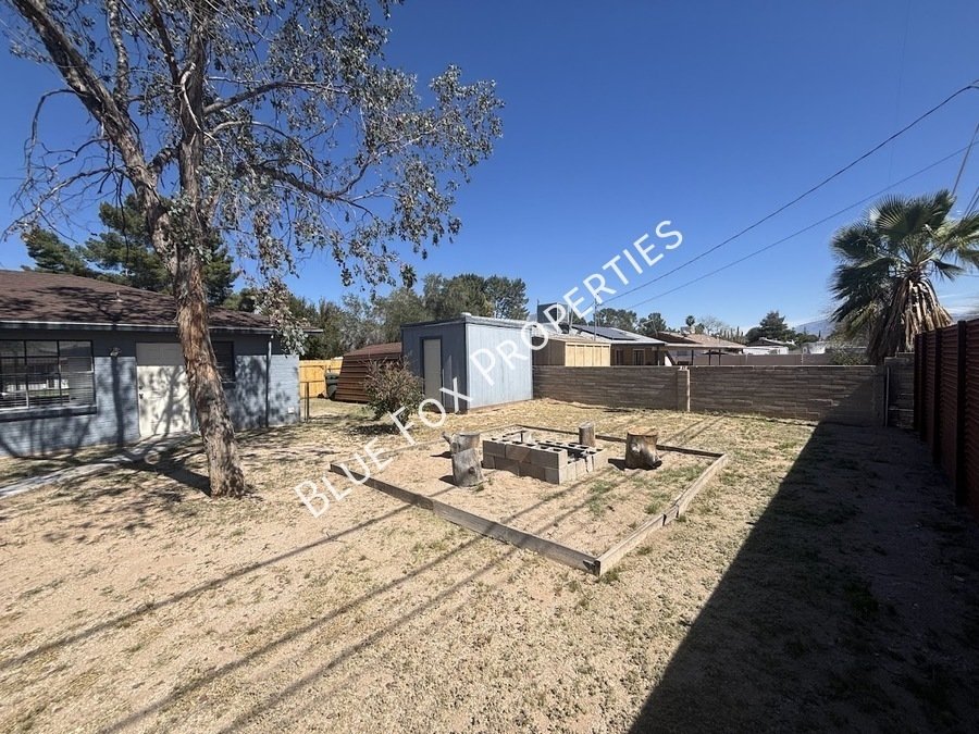 5674 E. Eastland Street property image