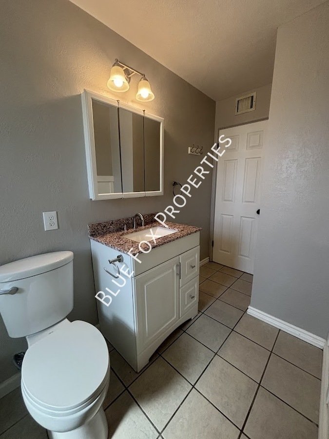 5674 E. Eastland Street property image