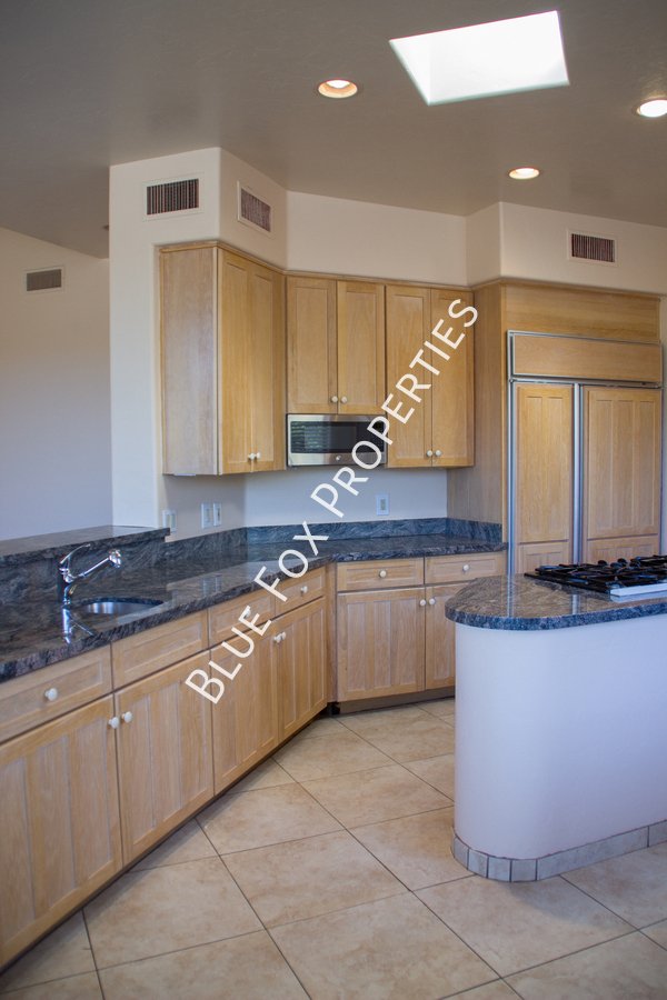 6190 N. Cadena De Montanas property image