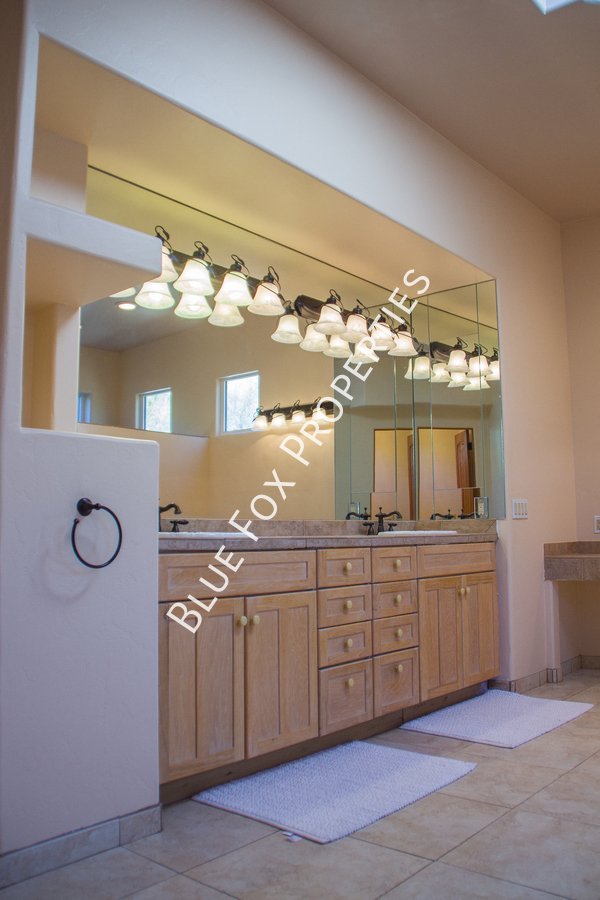 6190 N. Cadena De Montanas property image